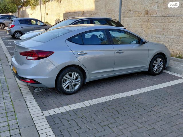 מודעת רכב יונדאי אלנטרה