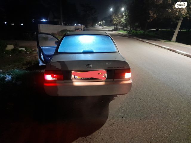 מודעת רכב טויוטה קורולה