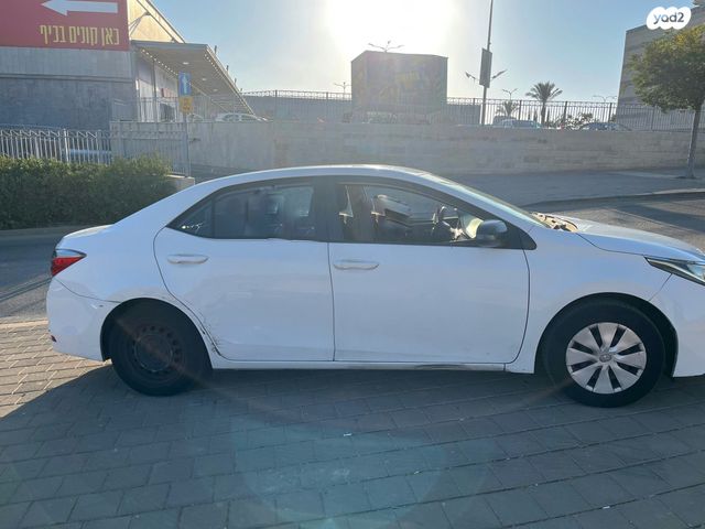 מודעת רכב טויוטה קורולה