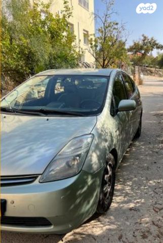 טויוטה פריוס