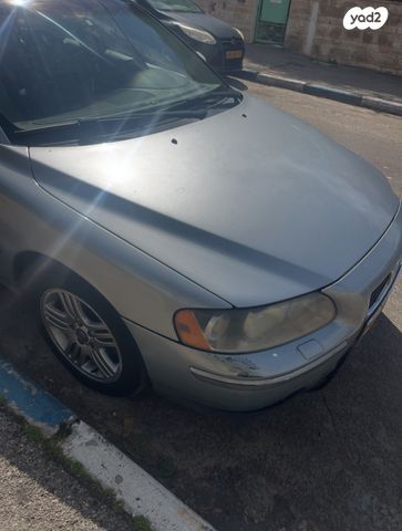 וולוו S60