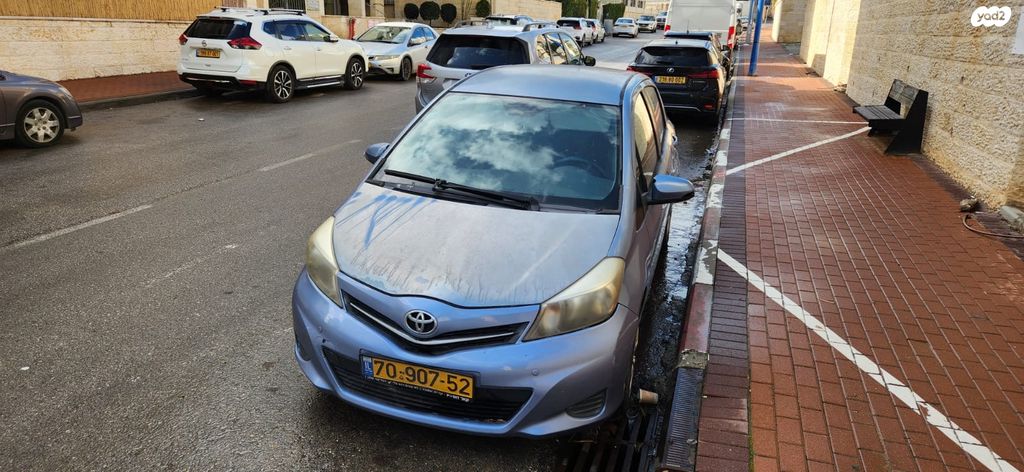 טויוטה יאריס