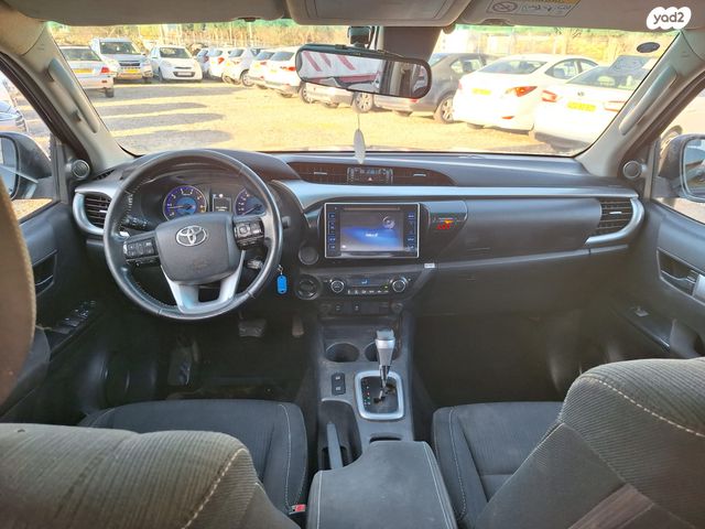 טויוטה היילקס