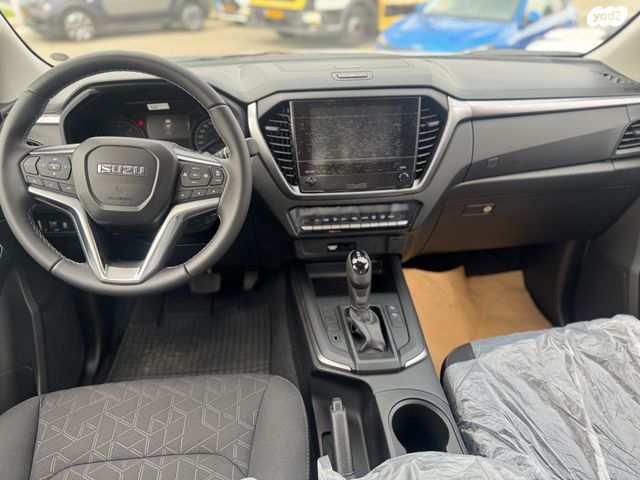 איסוזו די-מקס