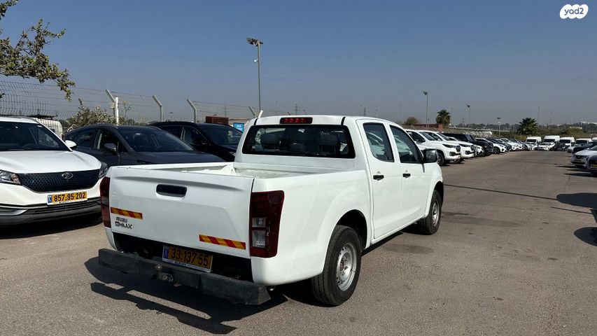 איסוזו די-מקס