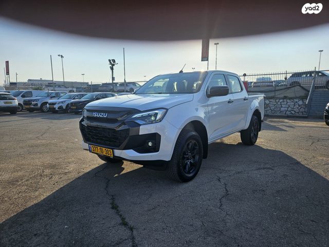 איסוזו די-מקס