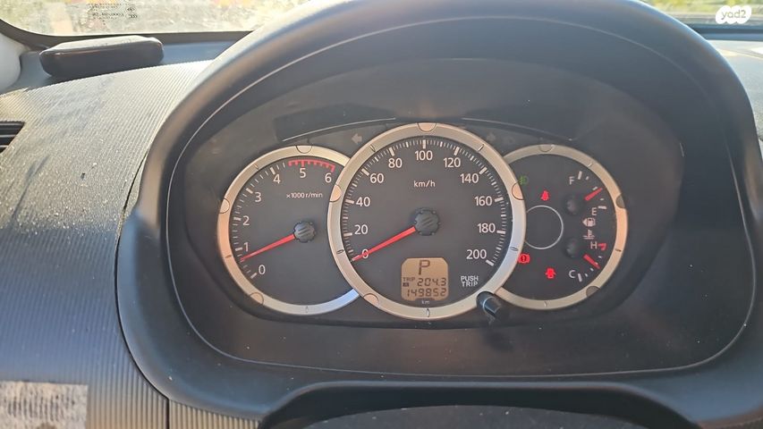 מיצובישי טרייטון / L200