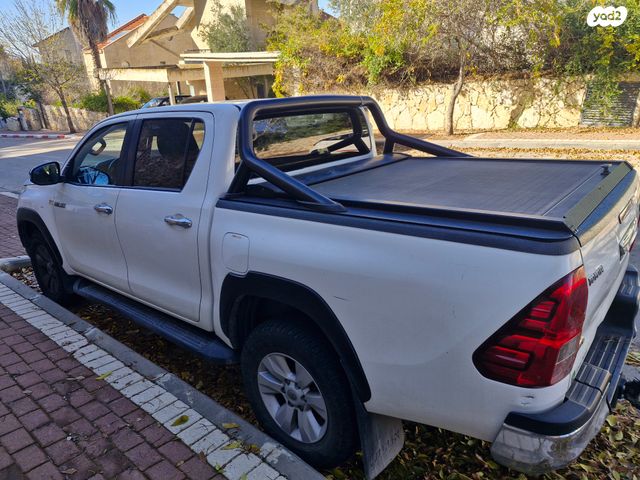 מודעת רכב טויוטה היילקס