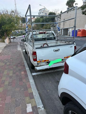 מודעת רכב איסוזו די-מקס