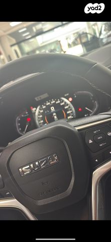 מודעת רכב איסוזו די-מקס