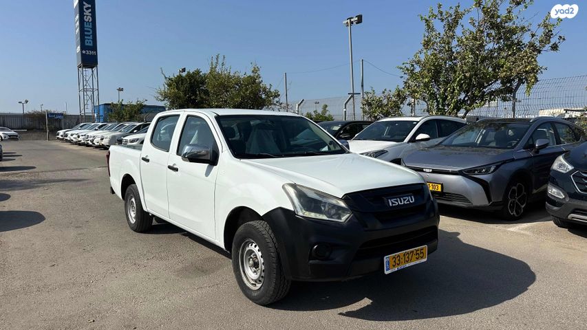 איסוזו די-מקס