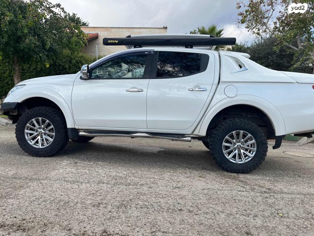 מיצובישי טרייטון / L200