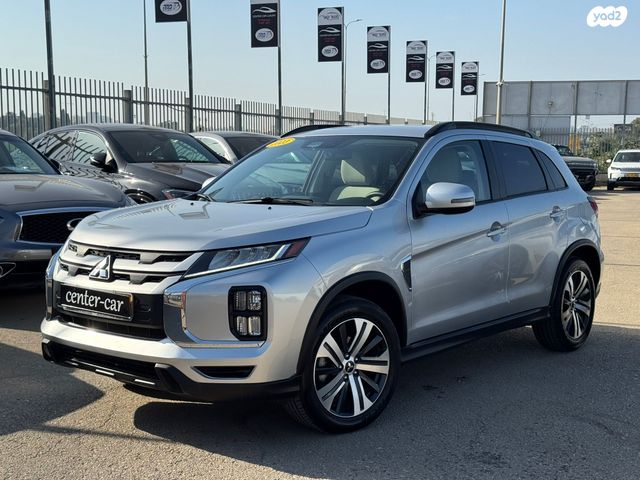 מודעת רכב מיצובישי ASX