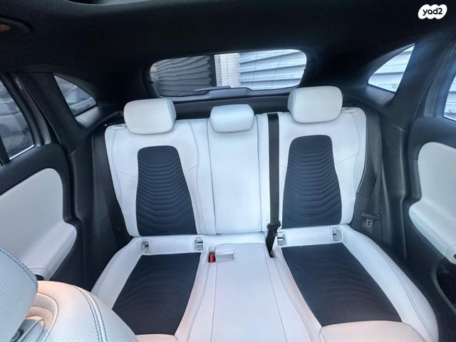 מרצדס-בנץ GLA