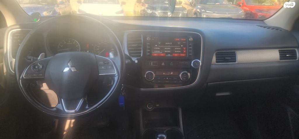 מיצובישי אאוטלנדר