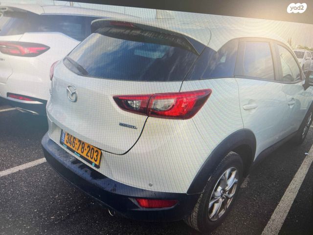 מודעת רכב מאזדה CX-3