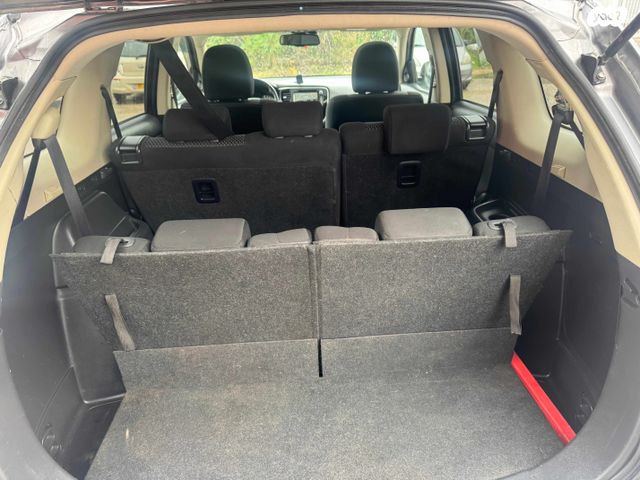 מיצובישי אאוטלנדר