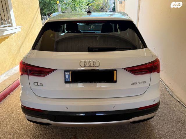 אאודי Q3