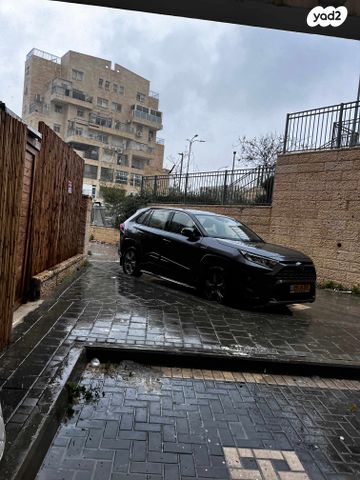 מודעת רכב טויוטה RAV4