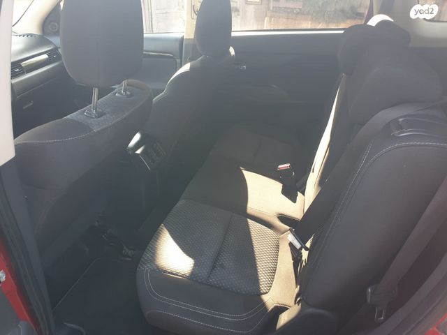 מיצובישי אאוטלנדר