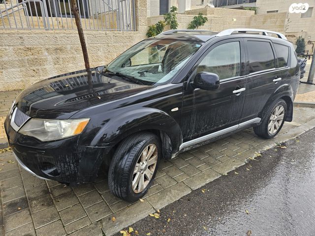 מיצובישי אאוטלנדר