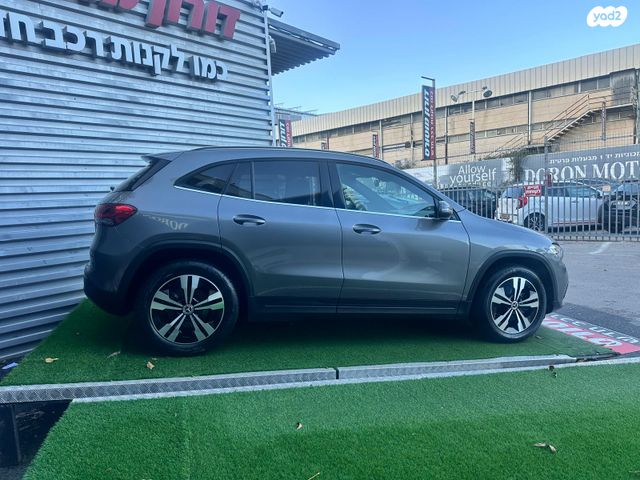 מרצדס-בנץ GLA