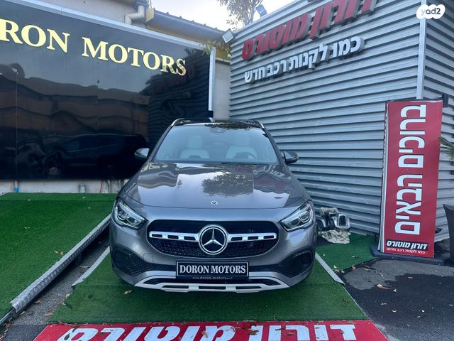 מרצדס-בנץ GLA