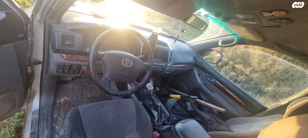 טויוטה לנד קרוזר