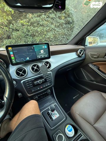 מרצדס-בנץ GLA