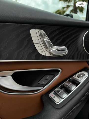 מרצדס-בנץ GLC קופה 