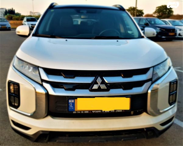 מודעת רכב מיצובישי ASX