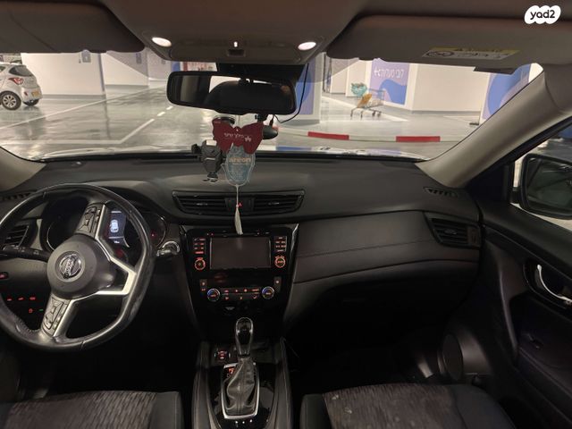 ניסאן אקס טרייל