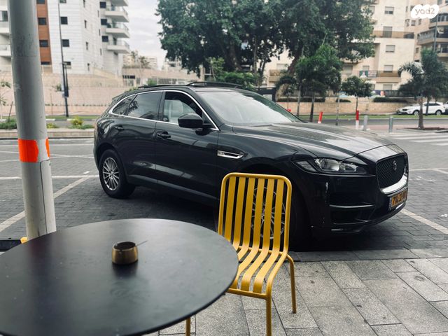 מודעת רכב יגואר F-Pace
