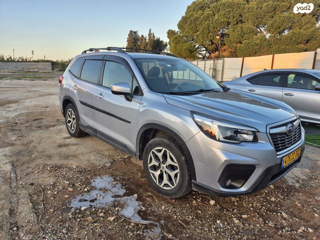 סובארו פורסטר