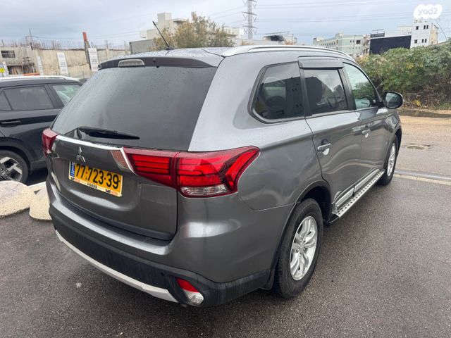 מיצובישי אאוטלנדר