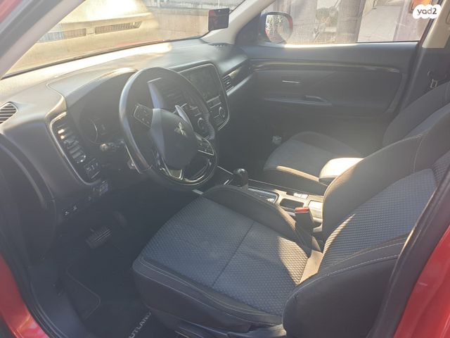 מיצובישי אאוטלנדר