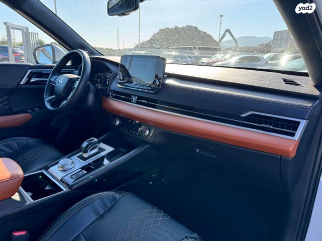 מיצובישי אאוטלנדר