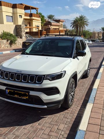 מודעת רכב ג'יפ קומפאס