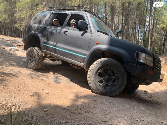 איסוזו טרופר