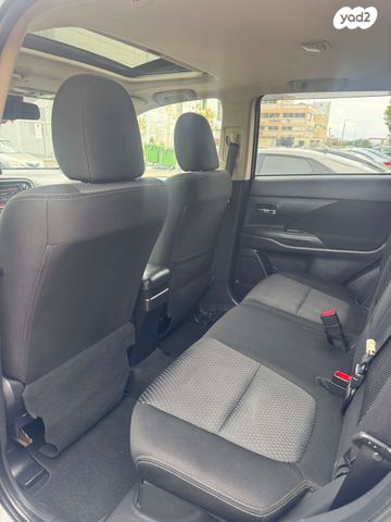 מיצובישי אאוטלנדר