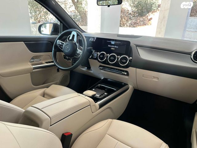 מרצדס-בנץ GLA