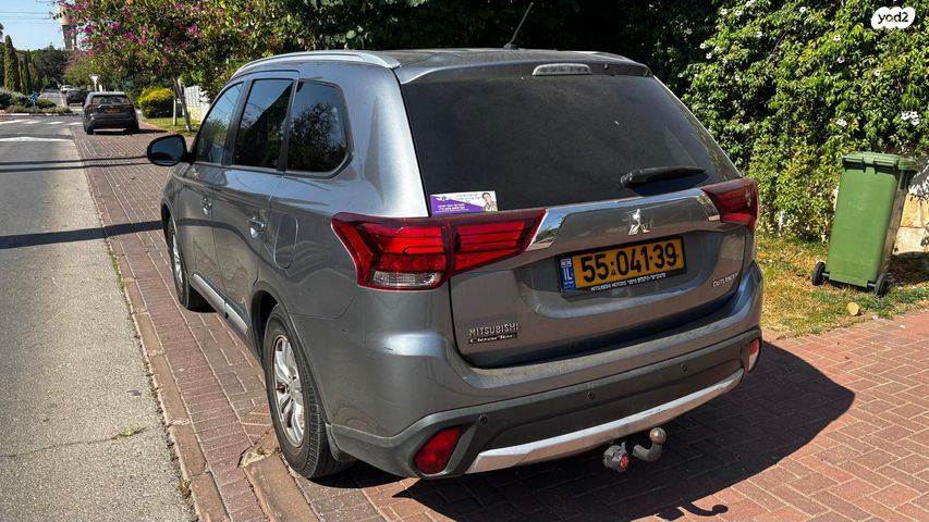 מיצובישי אאוטלנדר