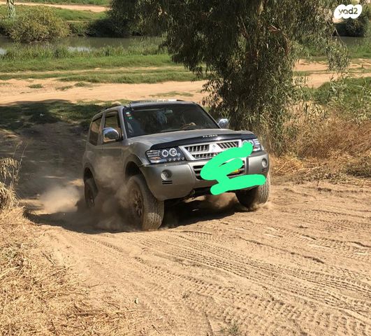 מיצובישי פג'רו