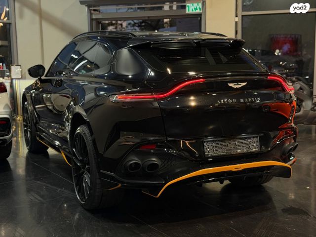 אסטון מרטין DBX