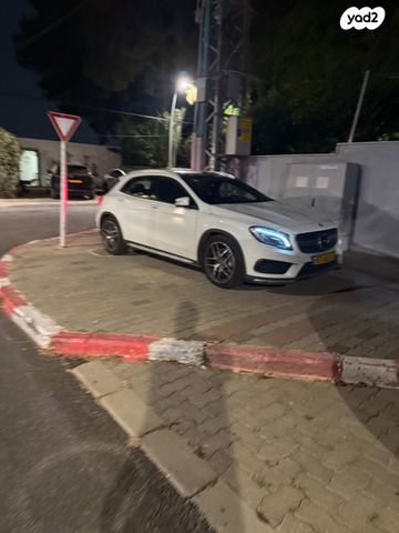 מרצדס-בנץ GLA