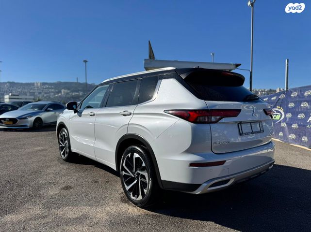 מיצובישי אאוטלנדר