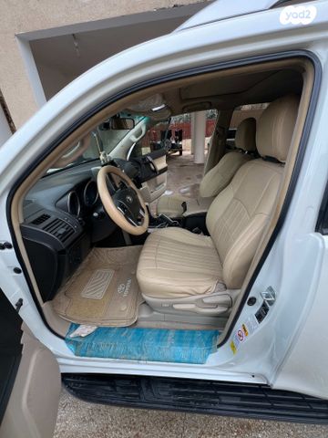 טויוטה לנד קרוזר