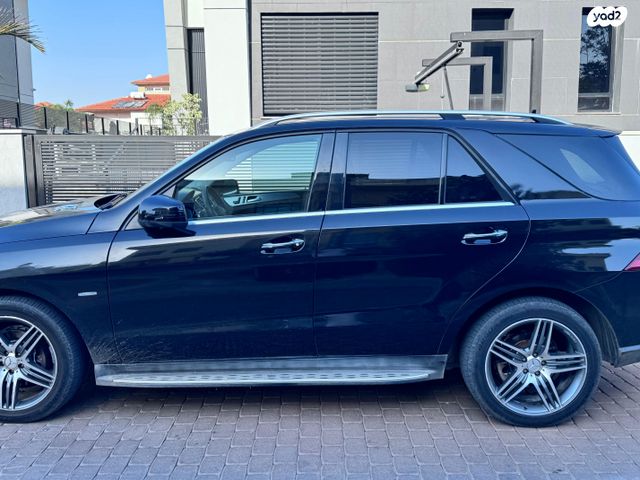 מודעת רכב מרצדס-בנץ ML