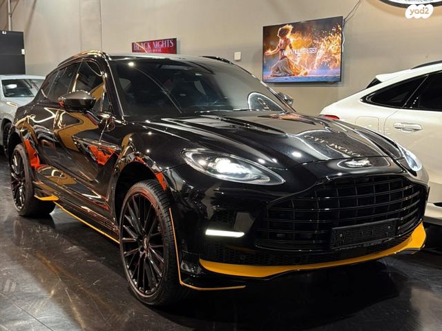 מודעת רכב אסטון מרטין DBX