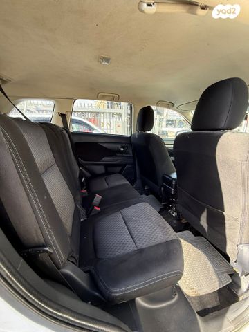 מיצובישי אאוטלנדר